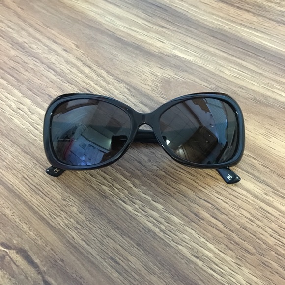 AUTHENTIC CHANEL Black Acetate Frame Sunglasses - Picture 5 of 7